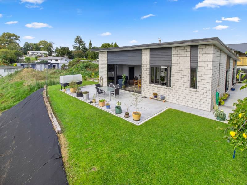 3 12 Whitmore Street Kihikihi NZ Redbricks