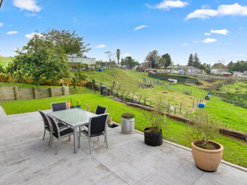 3 12 Whitmore Street Kihikihi NZ Redbricks